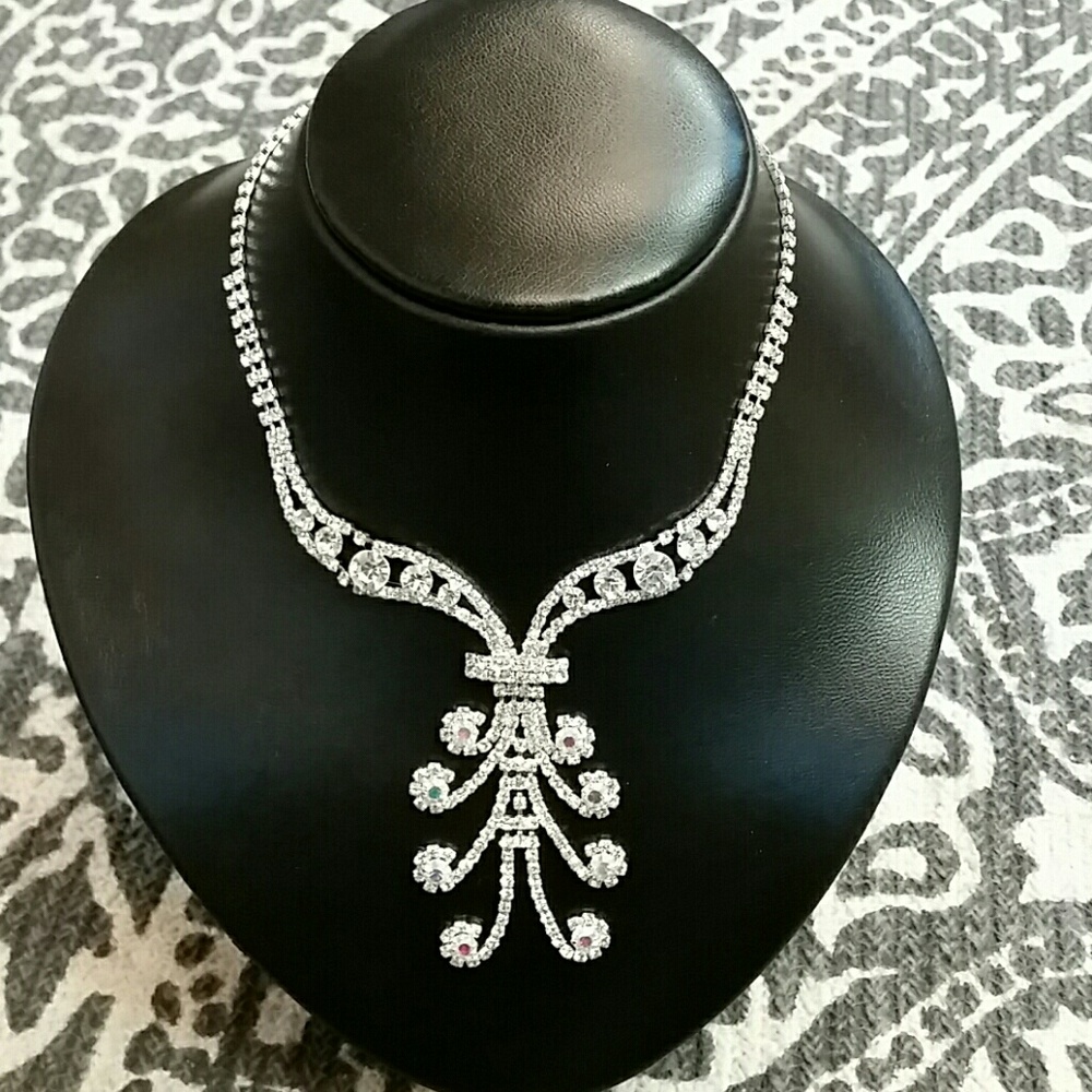 AB Swirl Crystal Necklace
